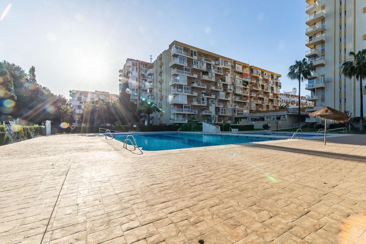 Apartamento Sun Coast Benalmádena -- Superb studio with 4 pools, gardens&breakfast Exterior foto